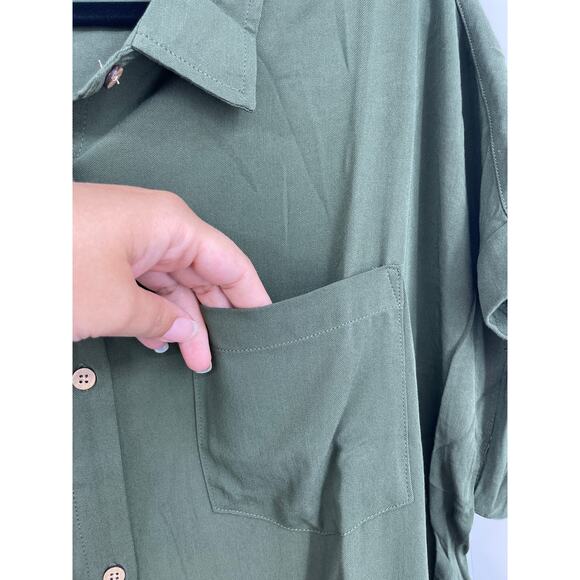 No Boundaries Womens Juniors Sea Turtle Green Button Front Cinched Waist Blouse - Picture 9 of 10